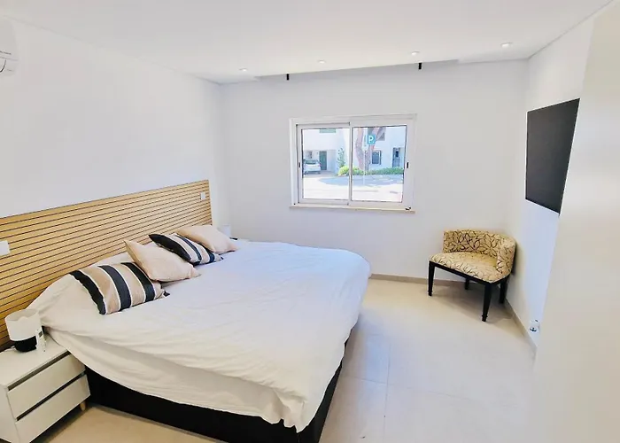 Your Dream Getaway Awaits In Vale Do Lobo Apartament Almancil